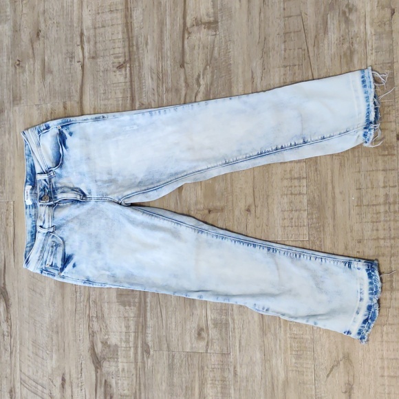Kensie | Light denim capris - Picture 1 of 4